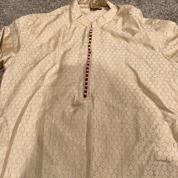 Indian sherwani kurta . Fits men small or 18/20 slim boys. Size says M 38 - Picture 2 of 5